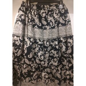 Studio West Skirt Women's Medium Black Paisley Pull on Maxi Cottage Beach Travel